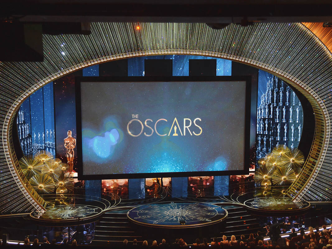 Începe numărătoarea inversă pentru Oscar. Care sunt cele mai consacrate costume din filme