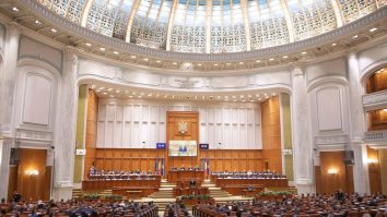 România trebuie să reducă deficitul bugetar. Analist: „Riscăm să nu mai primim sau să se diminueze fondurile europene”