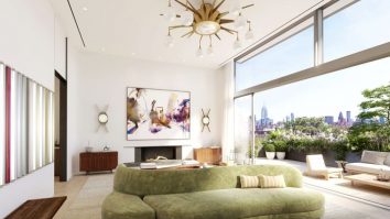 Un garaj din Greenwich Village este transformat în bloc de lux. Cumpărătorii investesc zeci de milioane de dolari ca să nu îi găsească paparazzi