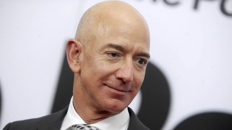 Jeff Bezos trimite pe Lună o navă fără echipaj. Blue Origin vrea să programeze prima aterizare în 2025
