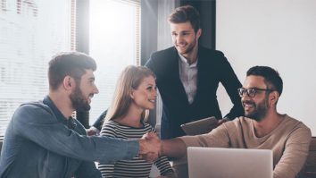 România este pe ultimul loc în UE la fondurile de investiții active. Răzvan Botea: „Este nevoie de dezvoltarea bursei de valori care să atragă investitori mari”