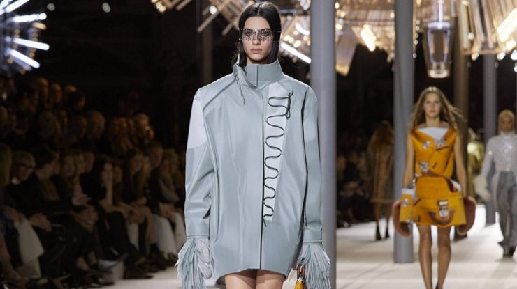 Louis Vuitton a întors capetele la Săptămâna Modei la Paris. Ce au spus ambasadorii brandului despre prezentare?