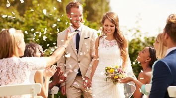 Covid-19 a schimbat relația de cuplu. Psihoterapeut: „Mulți au fost amenințați de moarte, iar asta le-a adus anumite frici”