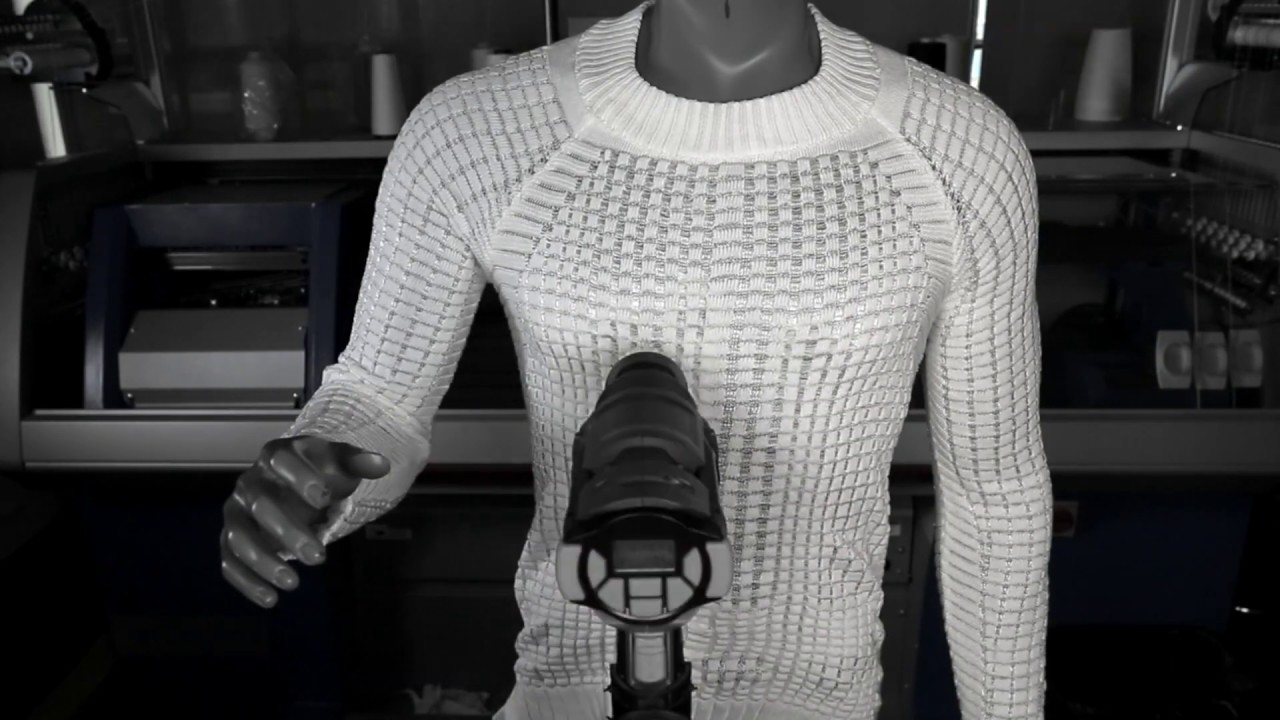 Oamenii rămân doar de design? MIT dezvoltă „rochia tricotată 4D” printr-un braț de robot