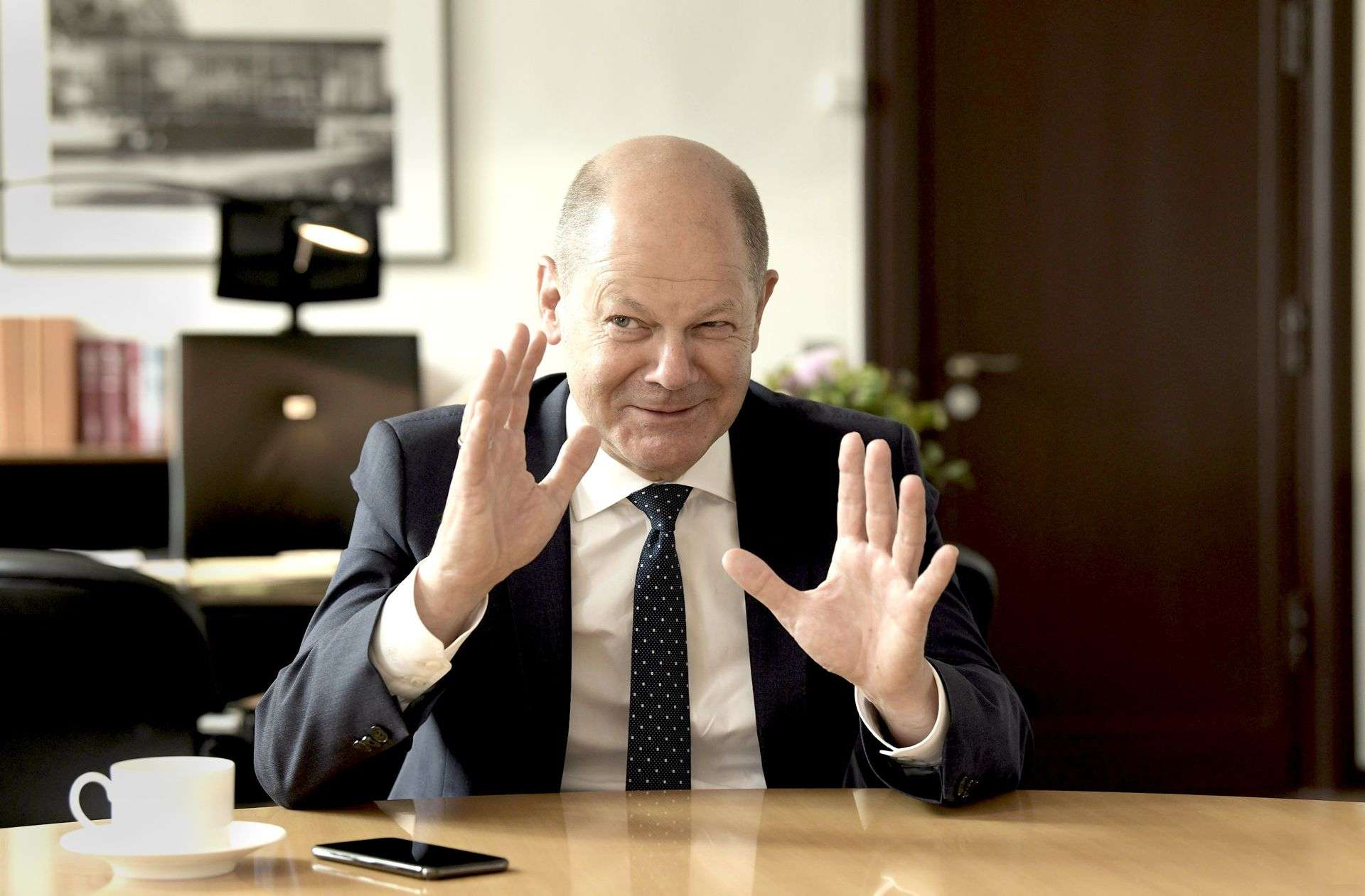Scholz anchetează scurgerea de mesaje între ofițerii armatei germane. Ce discuții au fost interceptate