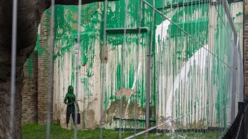 FOTO. Act de vandalism în Londra. Pictura murală realizată de artistul stradal Bansky a fost deteriorată