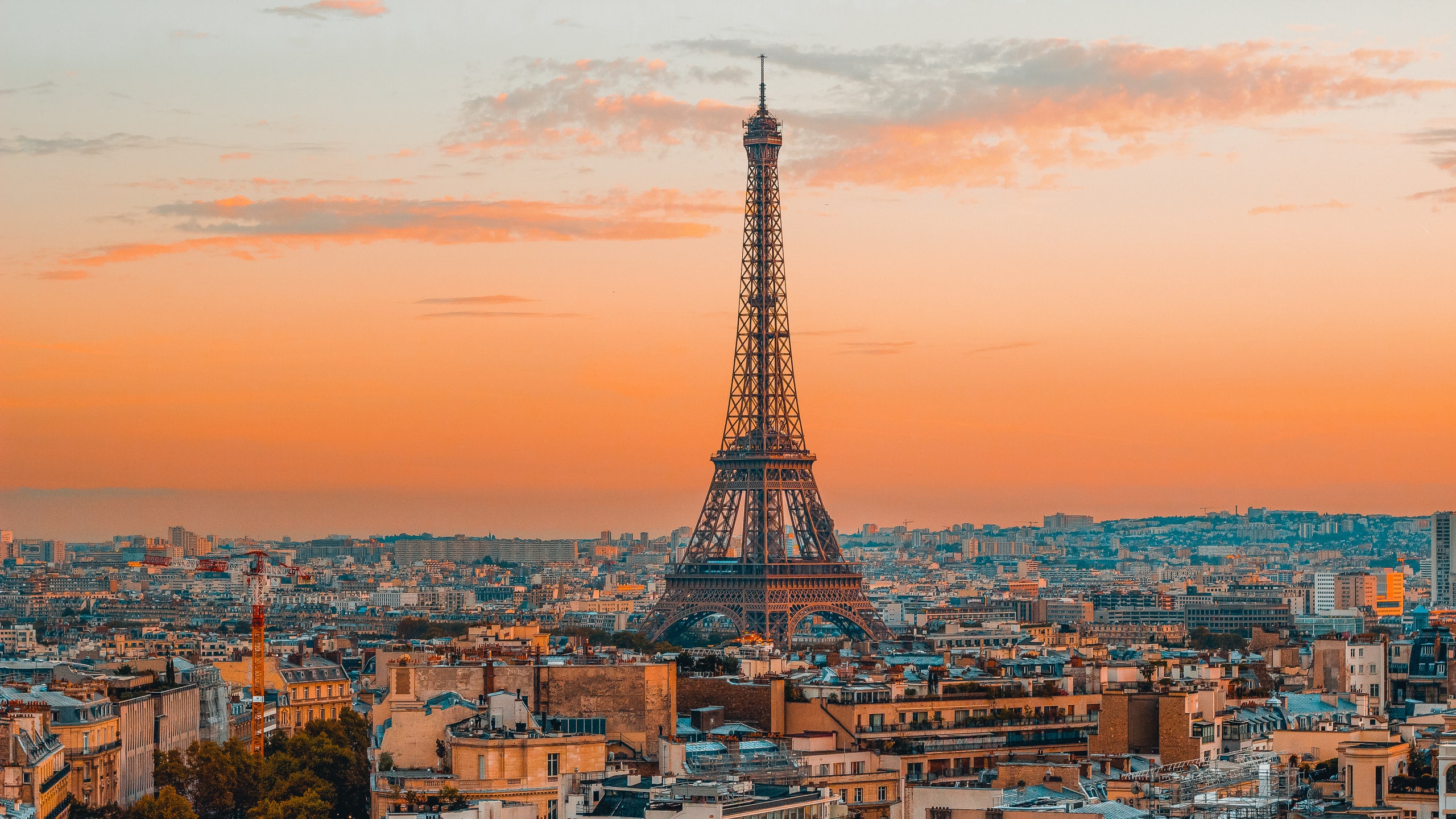 Parisul este cel mai bun oraș în care să-ți deschizi o afacere