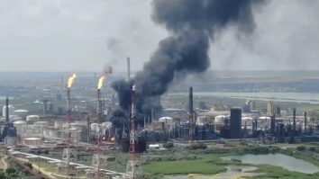 O explozie a avut loc la Petromidia în această dimineață. Care este situația de la Rafinărie în acest moment