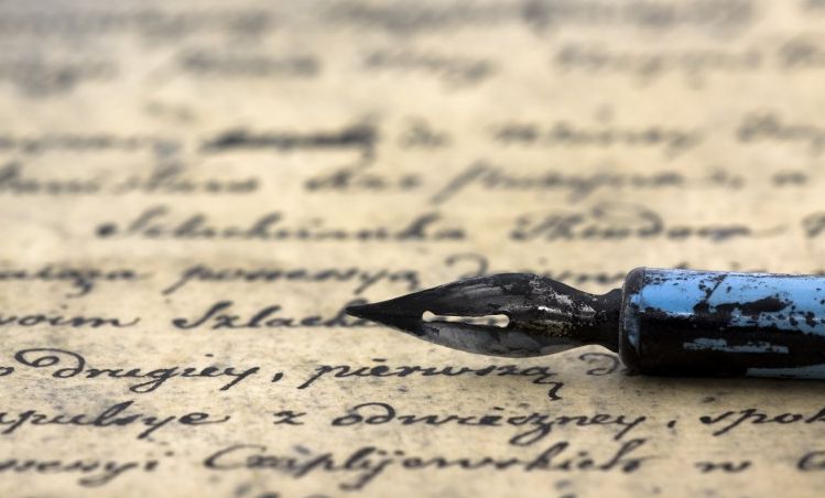 Astăzi sărbătorești Ziua Poeziei. Sorin Despot: „Găsesc important a citi poezie în grup. Îmi place foarte mult să împărtășesc experiența asta”