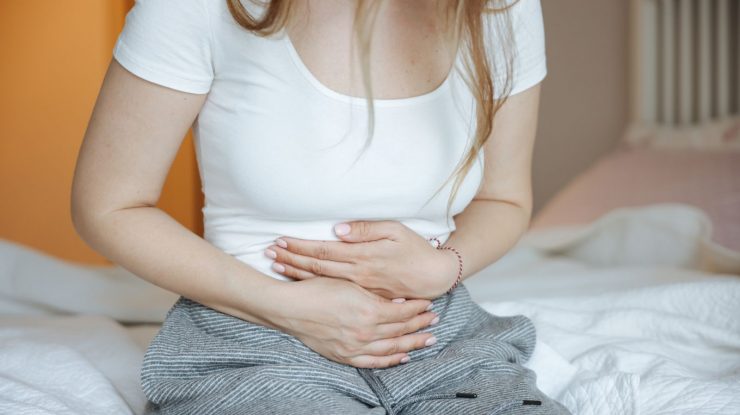Femeile din Marea Britanie se confruntă cu o așteptare medie de nouă ani pentru diagnosticarea endometriozei. Ce spun cercetătorii