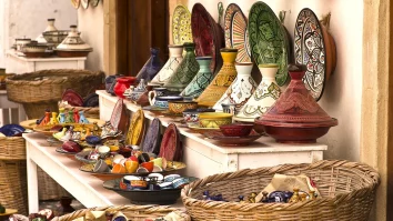 Bazarul de Primăvară te așteaptă în Piața Victoriei. Expozant: „Există foarte multe lucruri, începând de la lumânări parfumate, obiecte din ceramică, bijuterii și altele”