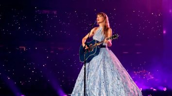 „Taylor Swift: The Eras Tour (Taylor’s Version)” a doborât recordul Disney+. Documentarul ocupă primul loc în topul celor mai vizionate filme muzicale