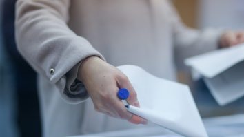 Se pregătesc alegerile de final de an. Guvernul aprobă un set de măsuri pentru organizarea şi desfăşurarea în bune condiţii