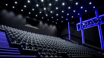 Industria cinematografică de la Hollywood folosește din ce în ce mai des tehnologia IMAX. Ce poate face aceasta mai exact?