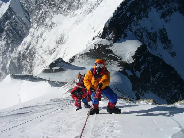 Alpinistul Vlad Teofil vrea să cucerească din nou Muntele Everest: „A fost un vis împlinit”