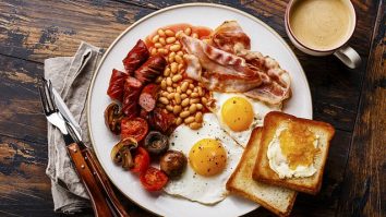 STUDIU. Generația Z adoptă un stil de viață mai sănătos. Tinerii englezi consideră că micul dejun tradițional este prea gras