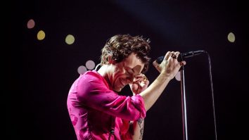 Femeia care l-a hărțuit pe Harry Styles a fost încarcerată pentru 14 săptămâni. Ce fapte a comis aceasta