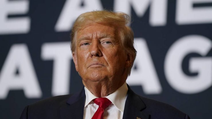 Trump îl atacă din nou pe avocatul Michael Cohen. Fostul președinte are interdicție să vorbească despre martorii din procesul de fraudă