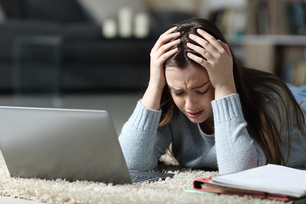 STUDIU. Problemele de sănătate mintală sunt în continuă creștere printre studenți. 78,4% dintre aceștia se confruntă cu stres și anxietate la un nivel ridicat