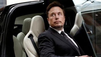 Elon Musk a făcut o vizită fulger în Beijing. Ce planuri are CEO-ul cu Tesla în China