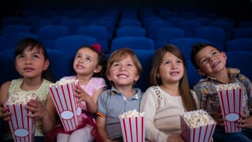 „Guvernul Copiilor 2”, despre o societate ideală în mintea copiilor, și-a făcut intrarea în cinematografe. Regizor: „Copiii au idei minunate și ar fi bine să le adoptăm într-o formă sau alta”