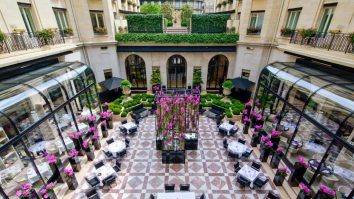 FOTO. Michelin face topul hotelurilor din Franța. 24 de unități au primit trei chei