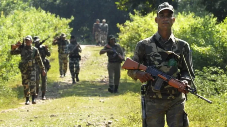 O operațiune de securitate a avut loc în statul indian Chhattisgarh. Douăzeci și nouă de rebeli maoiști au fost uciși înainte de alegeri