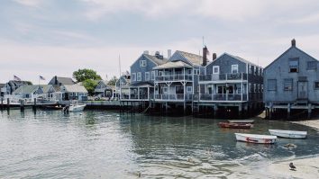 Pe insula Nantucket poți să „cumperi” o casă gratuit. Ce condiții trebuie să respecte cumpărătorul
