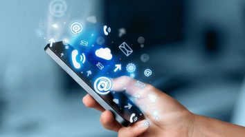 Inteligența Artificială va fi din ce în ce mai mult introdusă în smartphone-urile oamenilor. Cum ne va schimba obiceiurile