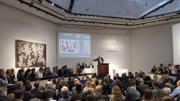 Una dintre cele mai vechi cărţi din lume, scrisă în 40 de ani de un scrib, va fi scoasă la licitaţie