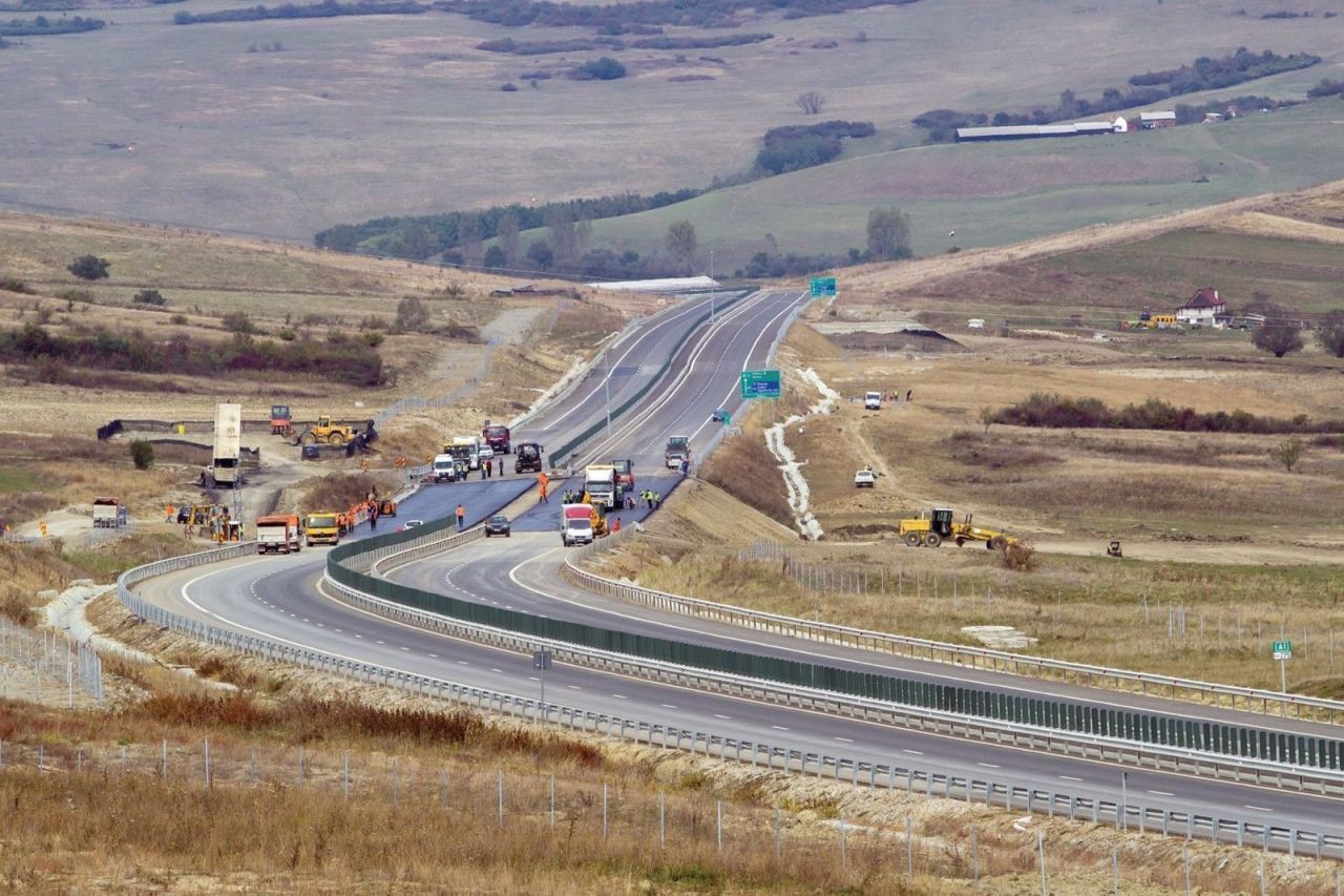 S-a deschis jumătate din semi-inelul sudic al A0. Când vor fi finalizate lucrările