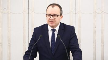 Polonia lansează o anchetă cu privire la utilizarea programului de spionaj Pegasus de către guvernul anterior