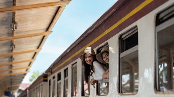 Tinerii din România se pot înscrie pentru a călători gratuit cu trenul în Europa în această vară. UE oferă 35.500 de abonamente