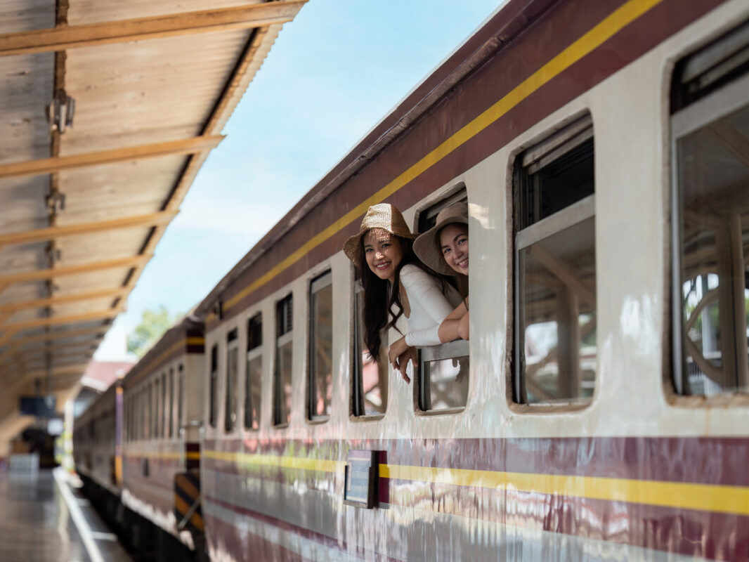 Tinerii din România pot călători gratuit cu trenul în Europa