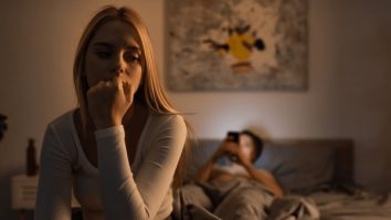 Te înșală partenerul sau nu? 12 semne prin care îți poți da seama