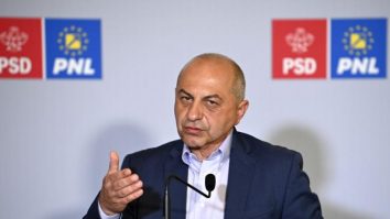 Coaliția PNL-PSD a arătat că se poate să și muncești, după 15 ore de dezbateri. Cătălin Cîrstoiu a rămas al nimănui