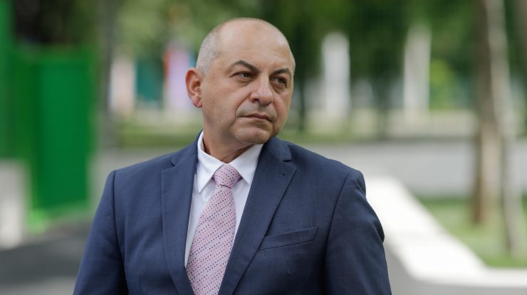 Cătălin Cîrstoiu spune că mandatul său „e pe masa coaliției” și că dacă va pierde sprijinul celor două partide, se va retrage din cursă