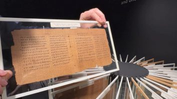 Cel mai vechi Codex din lume va fi scos la licitație.  Scrierea lui pe papirus a durat 40 de ani