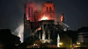 Tablourile salvate din incendiul de la Notre Dame sunt din nou expuse. Când le poți vedea