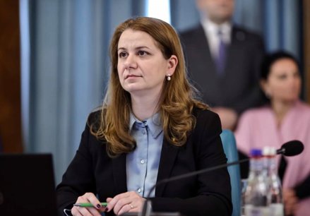 Deca vrea 2 profesori care să corecteze digital la Evaluarea Națională. Doru Grădinaru: „Unele lucrări au avut diferențe foarte mari de punctaje la un corector la altul”