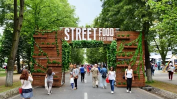 Unde mănânci azi? Pe Bulevardul Kiseleff se desfășoară Street Food Festival în acest weekend