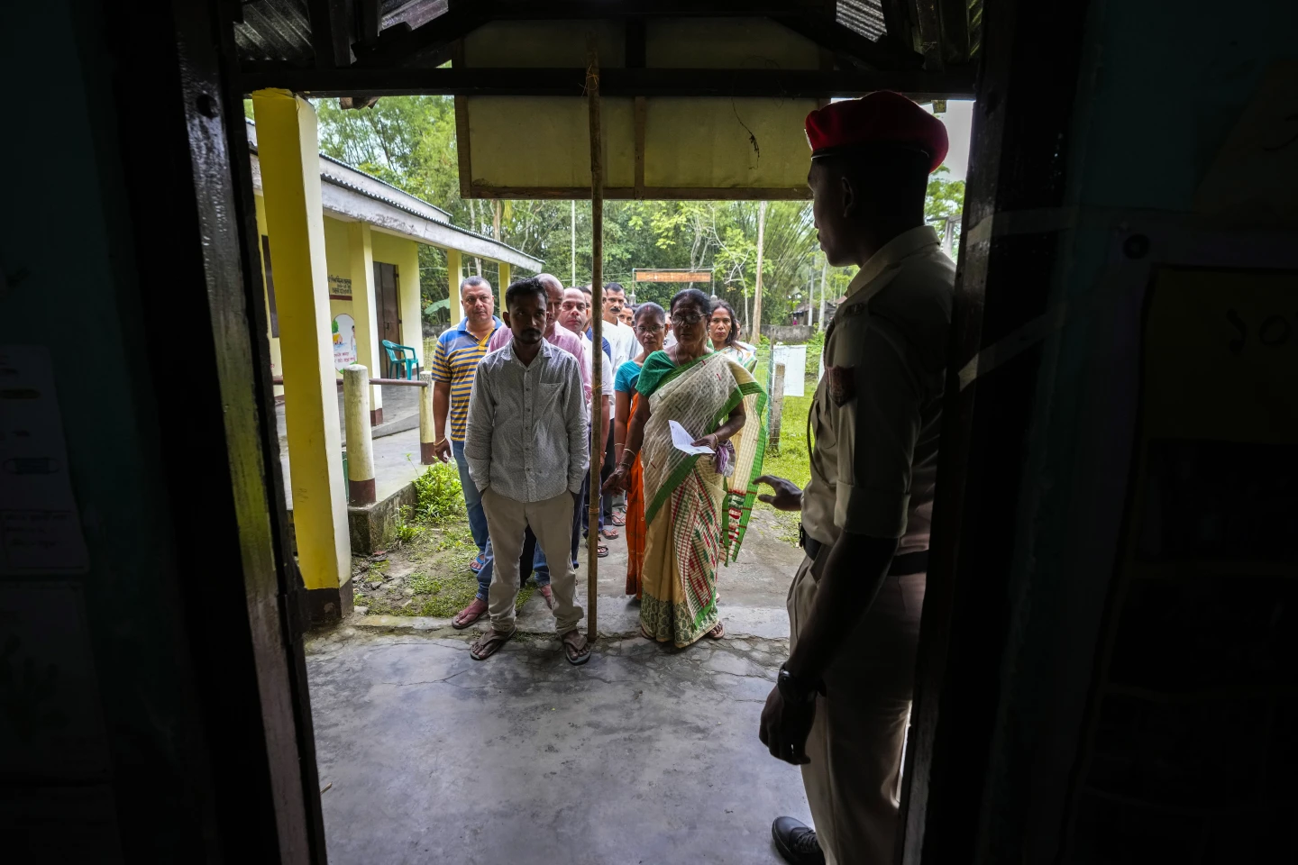 Alegeri în India. Cea mai mare democraţie din lume merge la vot