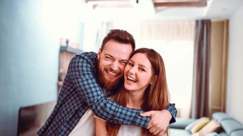 Relațiile care încep vara sunt cele mai rezistente. Care sunt motivele găsite de experți