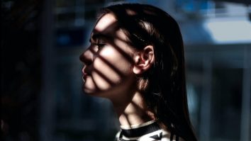 STUDIU. Lumina puternică îți poate îmbunătăți funcționarea creierului. Ce au descoperit cercetătorii