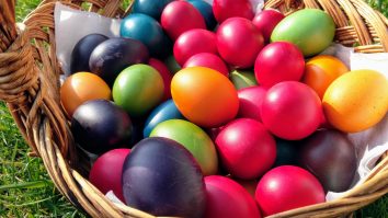 Cum te pregătești de Învierea Domnului? Părintele Gabriel Cazacu: „Săptămâna fintelor pătimiri este ca mai importantă perioadă a anului bisericesc”