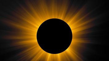 Mâine va avea loc o Eclipsă totală de Soare. Aceasta va putea fi vizibilă în SUA