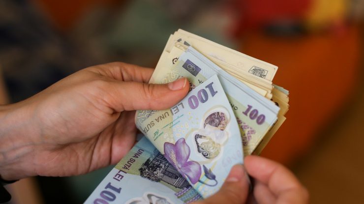 SONDAJ. 2 din 10 români spun că veniturile sunt principala problemă care ar trebui abordată cu prioritate de Guvern