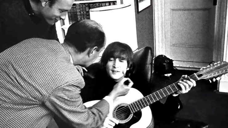 O chitară acustică cu 12 corzi, care i-a aparținut lui John Lennon, va fi scoasă la licitație. Instrumentul este estimat la 600.000 – 800.000 de dolari