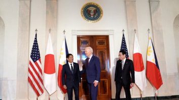 Fără mașini chinezești pe pământ american: Biden a fost sfătuit să interzică importurile de E.V-uri fabricate în China