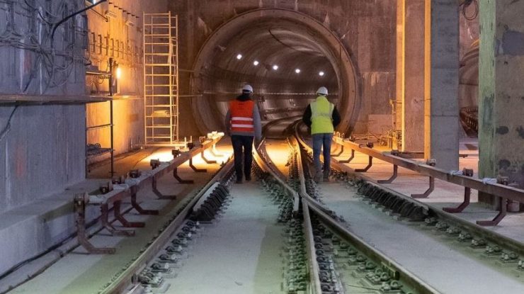 Rețeaua de metrou din București nu bate pasul pe loc. Metrorex a început execuția primelor segmente de pereți mulați de pe magistrala 6